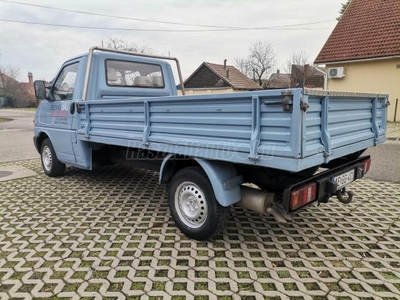 VOLKSWAGEN TRANSPORTER T4 2.5 7DL 1K2 F