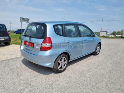 HONDA JAZZ 1.2 S My. 2005 1. tulaj .Garanciával . ingyenes szervízekkel . 0 ft önerővel hitelre is . házho