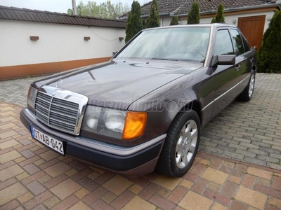 MERCEDES-BENZ E 200 D.MEGKÍMÉLT ÁLLAPOT.OT VIZSGÁS.FRISS MŰSZAKI VIZSGA .AZONNAL ELVIHETŐ