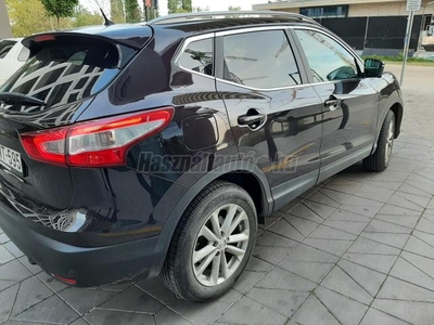 NISSAN QASHQAI 1.2 DIG-T Tekna