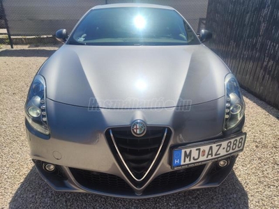 ALFA ROMEO GIULIETTA 2.0 JTD Super QV-LINE. XENON.18-AS GYÁRI KERÉK. SÉRÜLÉSMENTES!