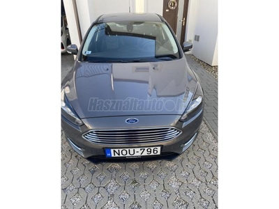 FORD FOCUS 1.6 Ti-VCT Titanium