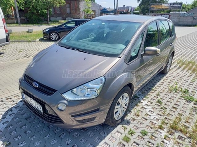 FORD S-MAX 2.0 TDCi Titanium