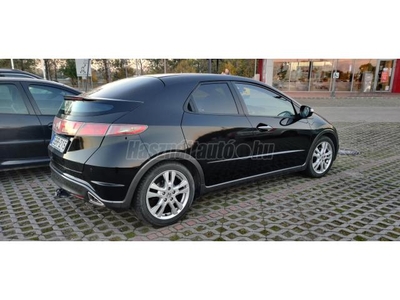 HONDA CIVIC 1.8 Sport