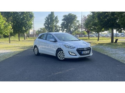 HYUNDAI I30 1.6 CRDi LP Comfort (NVW-393) Szervizháttér! Első tulajdonostól! Sérülésmentes! 1 Év Garanciával!