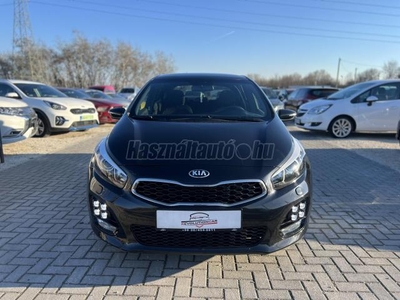 KIA CEE'D 1.6 CRDI GT Line Limited NAVI! XENON! PANORÁMATETŐ! ÜLÉS+KORMÁNYFŰTÉS! KAMERA!