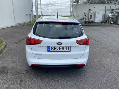 KIA CEE'D SW 1.4 CVVT EX