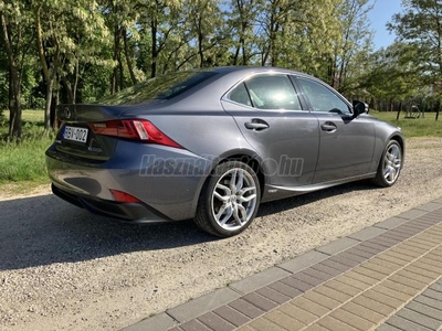 LEXUS IS 300h Comfort&Navigation (Automata) Hybrid Garancia