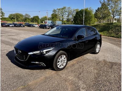 MAZDA 3 Hatchback 2.0 Skyactiv MEGKÍMÉLT ÁLLAPOT/ TOLATÓ KAMERA/ KORMÁNY FŰTÉS/ HOLTTÉRFIGYELŐ RENDSZER