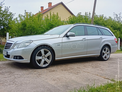 MERCEDES-BENZ E 250 CDI T BlueEFFICIENCY Elegance