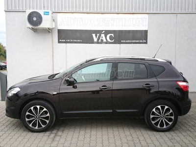 NISSAN QASHQAI 1.6 i-Way Navi - Panoráma tető