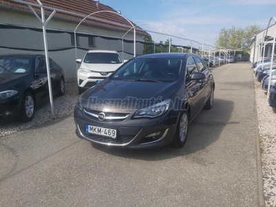 OPEL ASTRA J 1.6 Cosmo 2014-es model. Magyarországi!