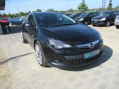 OPEL ASTRA J GTC 1.6 T Sport / BI-XENON / NAVI / 20 ZOLL / BŐR /