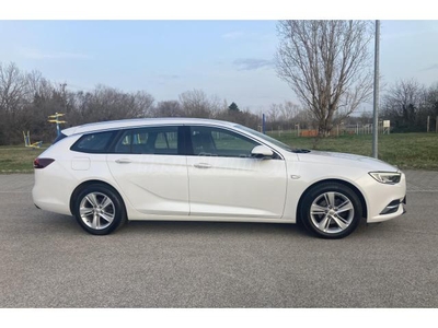 OPEL INSIGNIA Sports Tourer 1.6 CDTI Business Innovation Start Stop MAGYARORSZÁGI ! VEZETETT SZERVIZKÖNYV! GYÖNGYHÁZ FEHÉR !