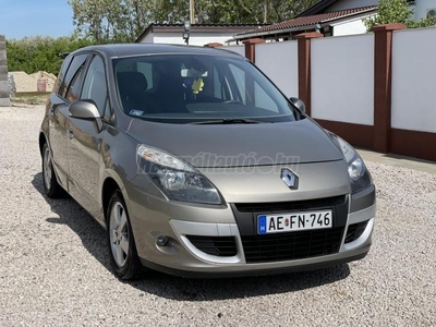 RENAULT SCENIC Grand Scénic 1.4 TCe Dynamique