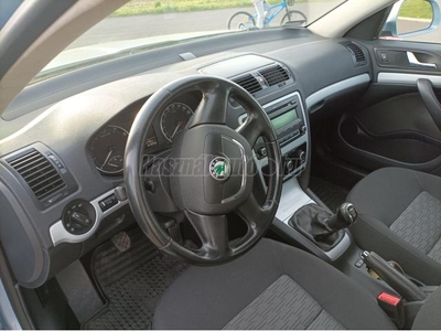 SKODA OCTAVIA 1.4 Ambiente 1z