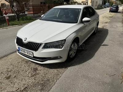 SKODA SUPERB 2.0 TDi SCR Ambition Vezérlés cserélve