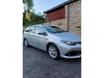 TOYOTA AURIS Touring Sports 1.8 HSD Live Plus (Automata)