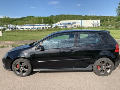 VOLKSWAGEN GOLF V 2.0 TFSI GTI DSG