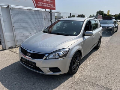 KIA CEE'D SW 1.4 LX Exclusive AZONNAL VIHETŐ