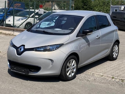 RENAULT ZOE Zen Q210 +VEZETETT SZERVIZKÖNYV+TOLATÓRADAR+TEMPOMAT+