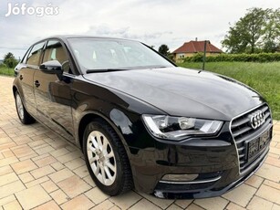 AUDI A3 Sportback 1.6 TDI Ambiente Gyönyörű ÁLL...