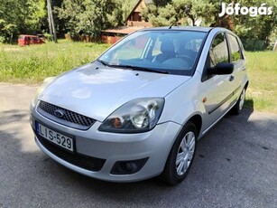 Ford Fiesta Benzines 1,25 Komfort !