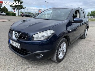 Nissan Qashqai Qashqai+2 2.0 Tekna panorámatető...