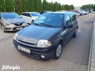 Renault Clio 1.4 RN Magyarországi.szervizkönyv