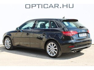 AUDI A3 Sportback 35 TFSI Sport Navi!APP!LED!Kamera!TávolságtartóTempomat!Ülésfűtés!Mo-i!1.Tulaj!70.799Km!ÁFÁ-s!