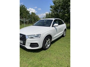 AUDI Q3 2.0 TDi Basis quattro S-tronic