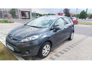 FORD FIESTA 1.4 Ghia