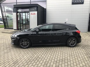 FORD FOCUS 1.5 TDCI ST-Line Black Mo.i-LED-Carplay-Kamera-Megkímélt állapot-Vezetett szervízkönyv