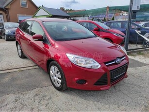 FORD FOCUS 1.6 Ti-VCT Ambiente CandyRed 89e KM