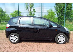 HONDA JAZZ 1.2 S (Digitális Vez. Szervizkönyv) Téli-Nyári Kerekek (1Év Garancia)