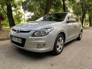 HYUNDAI I30 1.4 DOHC Classic PLUS 99700 Valós leinformálható km 3. Tulajdonostól