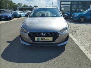 HYUNDAI I30 1.4 MPi GO! Magyar!Szervizkönyv!Kamera!Navi!Ülésfűtés!Kormányfűtés! 89 000KM!!