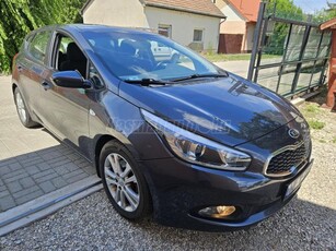 KIA CEE'D 1.4 CVVT Limitált Prémium Első magyar tulajdonos!Kormányfűtés.ülésfűtés!