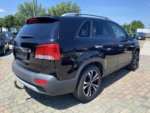 KIA SORENTO 2.2 CRDi EX Prémium 4WD PANORÁMATETŐ - ÜLÉSFŰTÉS - VONÓHOROG - TEMPOMAT - BŐR BELSŐ