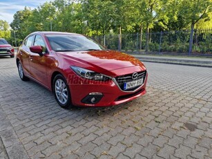 MAZDA 3 Sport 2.0 Challenge MAGYARORSZÁGI. SZERVIZKÖNYV. ÁFA-S