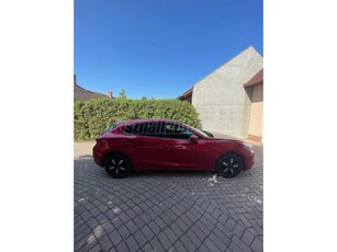 MAZDA 3 Sport 2.0 Revolution