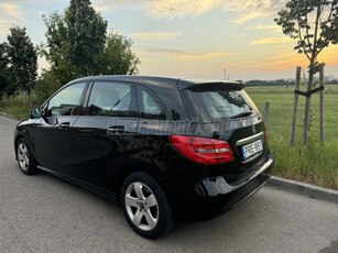 MERCEDES-BENZ B 180 BlueEFFICIENCY (Automata)