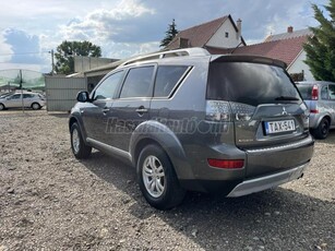 MITSUBISHI OUTLANDER 2.0 DI-D Intense 7 Személyes