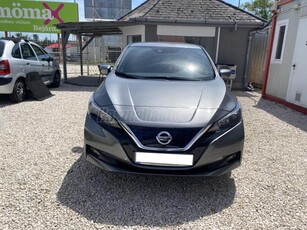 NISSAN LEAF N-Connecta 40kWh (Automata) VEZETETT SZERVIZKÖNYV!!FÉLBŐR BELSŐ.TÁVOLSÁGTARTÓ TEMPOMAT.HOLTTÉRFIGYELŐ.SÁVELH