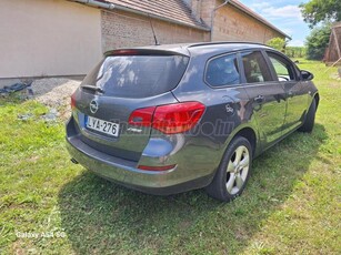 OPEL ASTRA J 1.4 T Sport