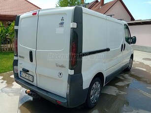 RENAULT TRAFIC 1.9 dCi L1H1