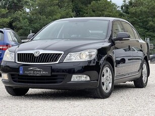 SKODA OCTAVIA 1.6 Elegance Mo.-i--2.tulaj--Ülésfűtés--TOLATÓRADAR--vonóhorog--VEZÉRLÉS LECSERÉLVE