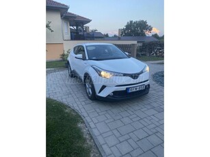 TOYOTA C-HR 1.8 Hybrid Executive Tech e-CVT