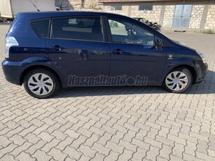 TOYOTA COROLLA VERSO 2.2 D-CAT Linea Sol Elöl-Hátul kamera. navigátor. sok légzsák. Ritka magas felszereltség