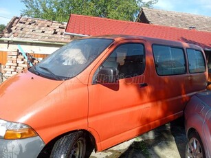 TOYOTA HI-ACE Hiace 2.4 D Combi